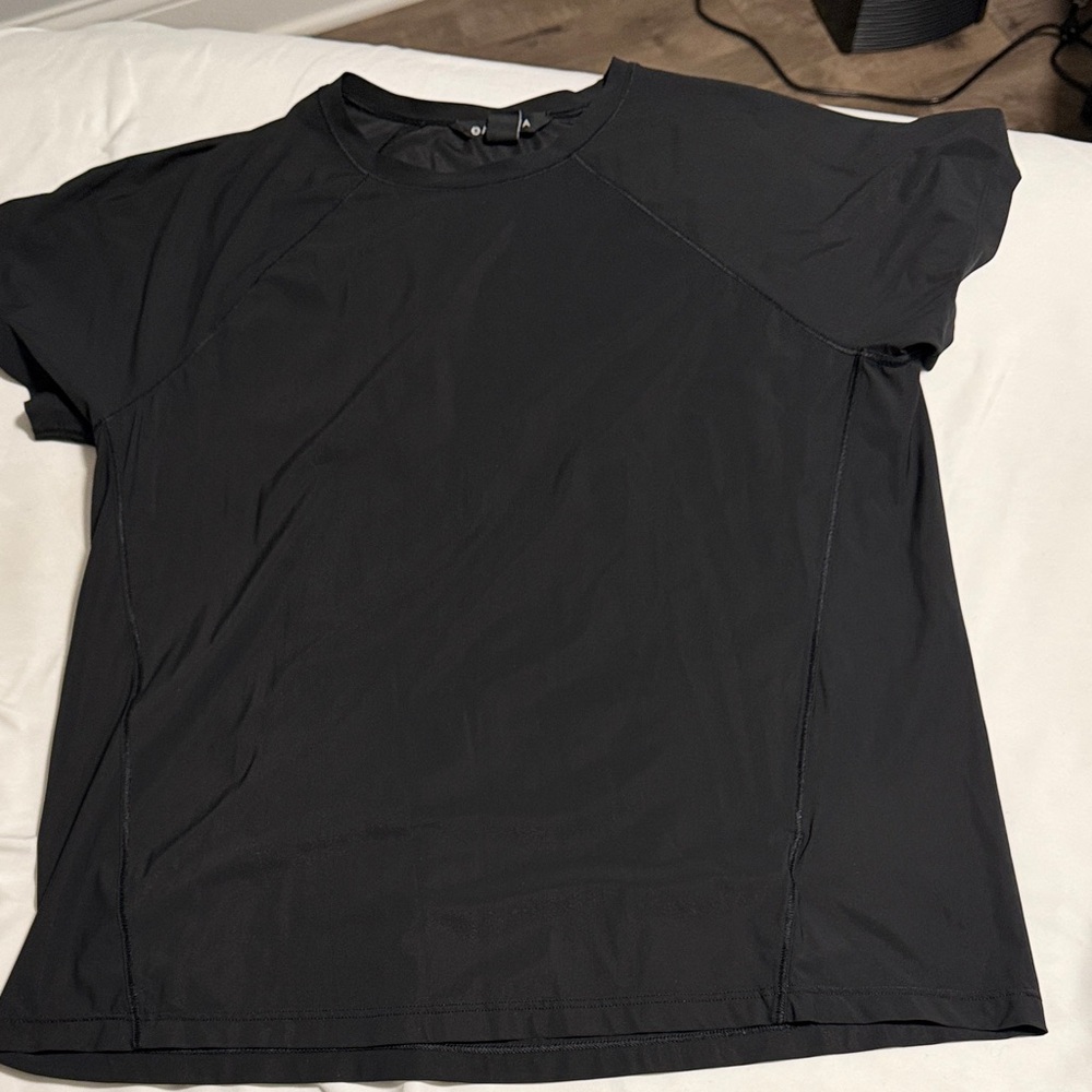 Athleta women’s Black Short-Sleeve Performance Tee